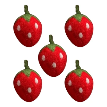 5tk Villast Vilt Maasikad DIY Käsitöö Mini Maasika Ornament Teenetemärkide klambri külge Võtmehoidja Peapael Tegemine